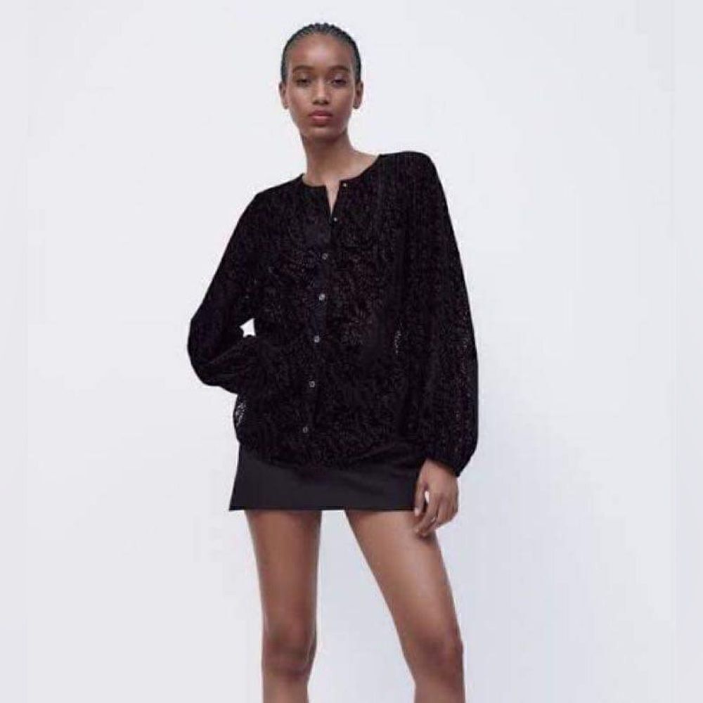 NWT Zara Black Velvet Blouse Size Small
